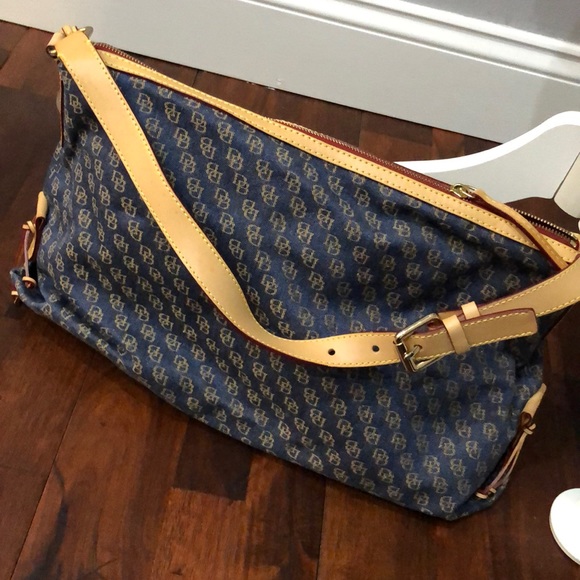 Dooney & Bourke Handbags - Like NEW Dooney & Bourke signature denim & leather tote